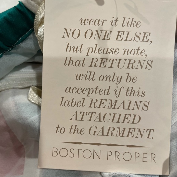 One-piece swimsuit - Picture 11 of 11